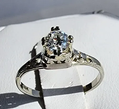 Gold Diamond Ring Vintage 18Kt