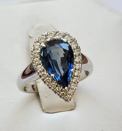 Gold Sapphire Diamond Ring 18Kt