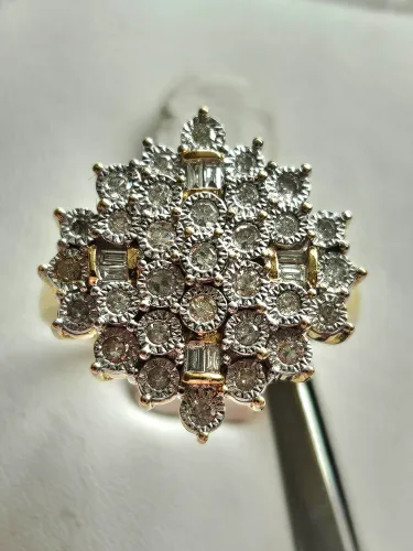 Gold Diamond Ring 14Kt
